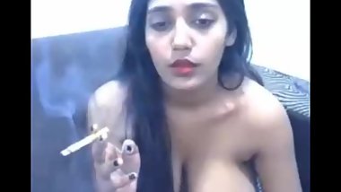 Stupid southafrican indian ebony smoking naked for me (She forgot)