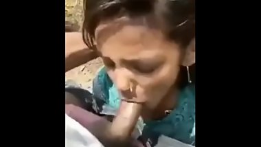 Indian schoolgirl sucks his boyfriend dick