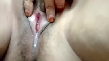 Cummed pussy after threesome