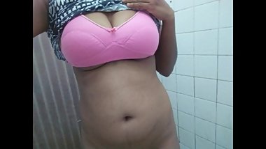 Natural Big Boobs Kumari Aunty Saudi Arabia Hairy Pussy Masturbating Orgasm