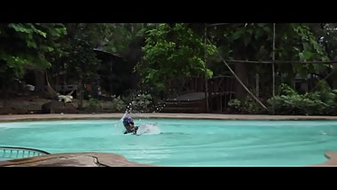 BHABHI ki chudai pool me...