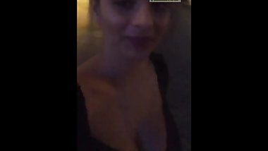 Anveshi Jain Big Boobs Show