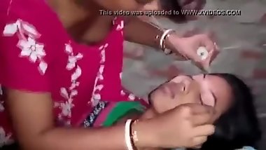 Indian village girl shaping eyebrows unaware nipple slip in palour