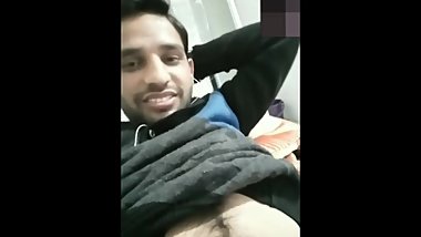 Indian hot  guyâ€‹ jerkâ€‹ offâ€‹ show