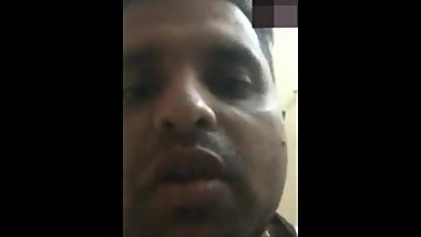 Indian man hornyâ€‹ cum