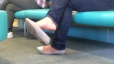 Nice Indian lady heel popping