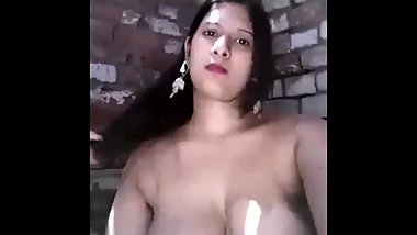 Indian bothroom video licked by her boyfriend