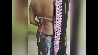 Sexy girl dance in sari..