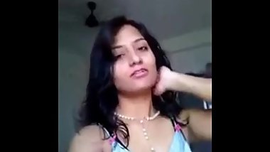 Indian ladki bf ke saath sex chat karti hui