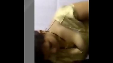 Hot indian women caught by Hidden camera in bathroom.