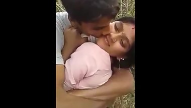 Indian cute girl get fuck in the forest